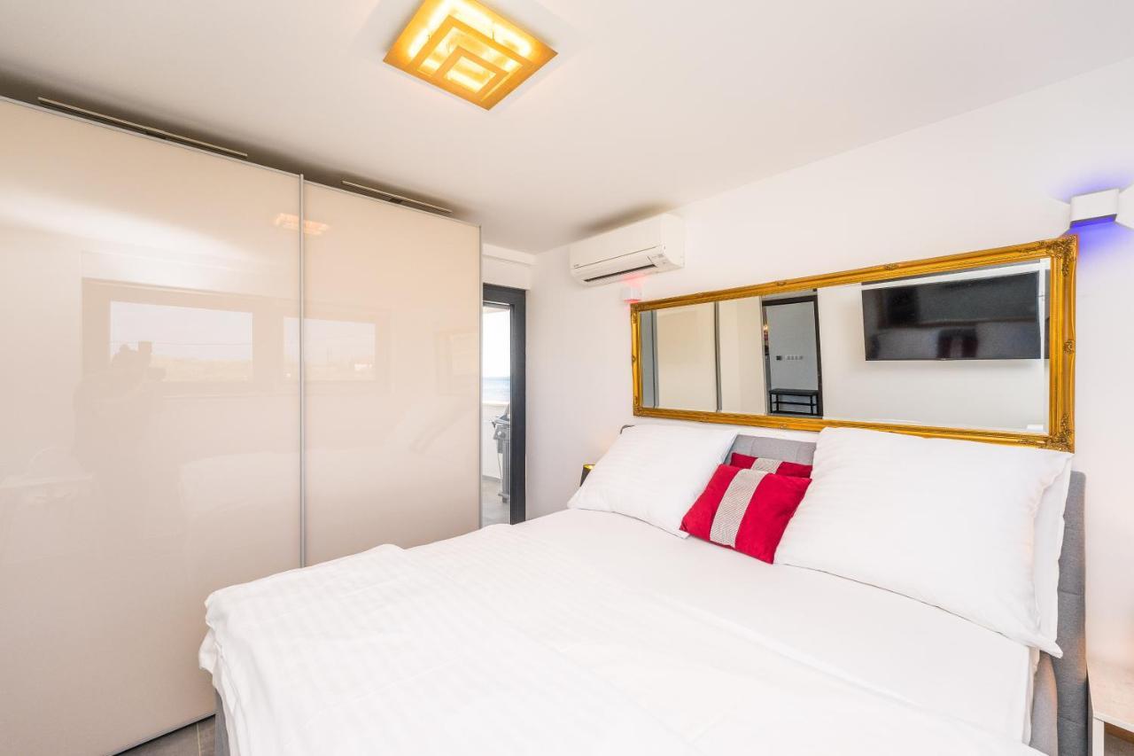 Jamc Dream Familientraum Direkt Am Meer Mit Beheiztem Pool 普利拉卡 外观 照片